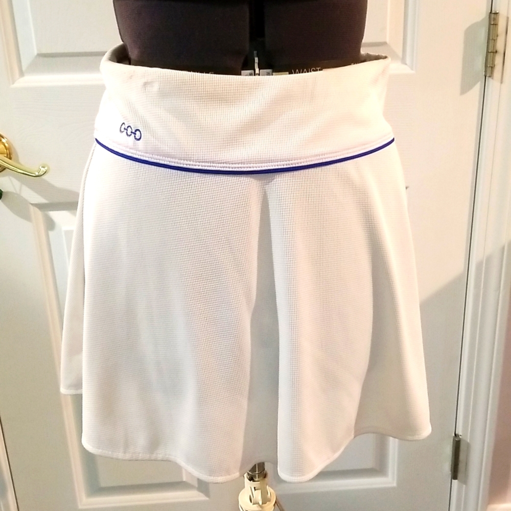 Tail Activewear tennis skirt. Early 2000s. Small